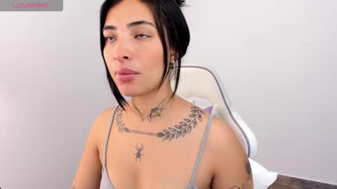 Snapshot of luna_rose10 chatting on May 2026 12:49:01 AM luna rose online show from May 2026 12:49:01 AM