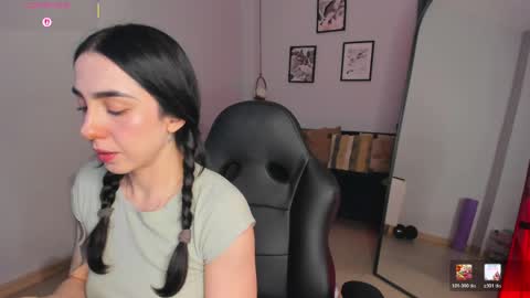 Luna online show from May 2026 09:21:01 PM