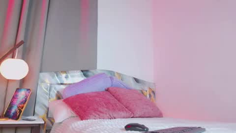 Snapshot of luna_valen chatting on November 2025 08:19:02 PM luna_valen online show from November 2025 08:19:02 PM