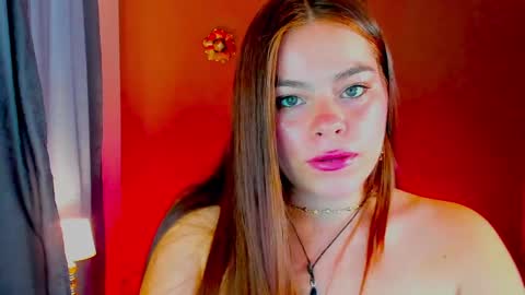 LUNA  online show from April 2026 09:16:01 PM