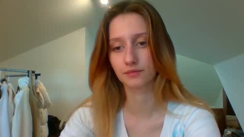 L U N A  online show from January 2025 10:41:02 AM