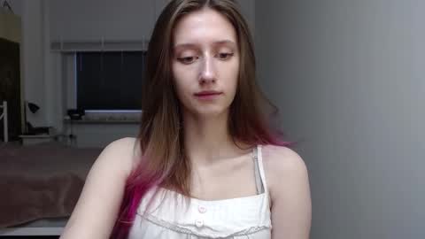 Snapshot of luna_xsensual chatting on November 2025 06:46:02 AM L U N A online show from November 2025 06:46:02 AM