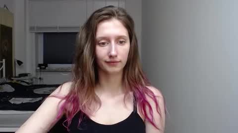 Snapshot of luna_xsensual chatting on November 2025 07:09:01 AM L U N A online show from November 2025 07:09:01 AM