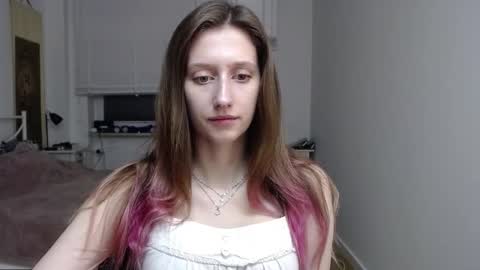 Snapshot of luna_xsensual chatting on December 2025 06:30:02 AM L U N A online show from December 2025 06:30:02 AM