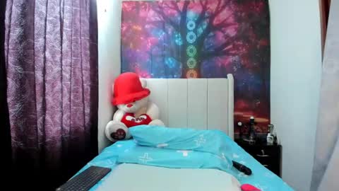 lunaa mayer online show from July 2026 03:44:01 PM