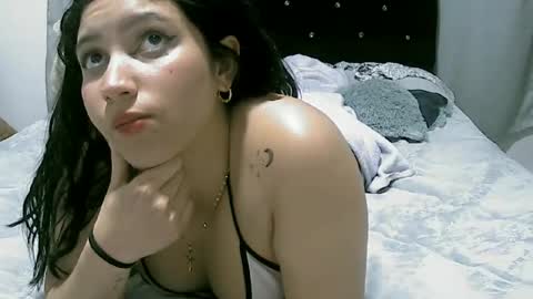 lunaa_sub online show from February 2025 12:38:02 AM