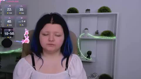 Luna online show from March 2026 06:41:03 AM