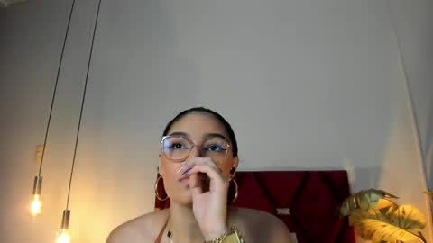 Luna Aspen online show from November 2025 05:58:02 PM