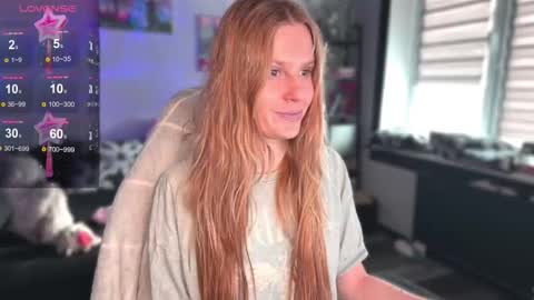 Snapshot of lunacyy chatting on February 2026 12:55:01 PM Britney online show from February 2026 12:55:01 PM