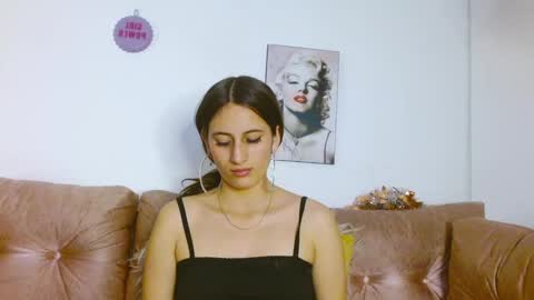 Luna online show from January 2025 01:06:01 AM