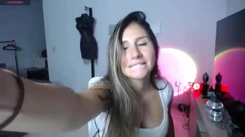 lunagardners online show from September 2025 02:34:02 AM