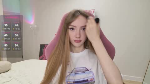 Luna online show from September 2025 01:05:02 AM