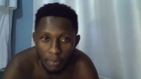 lunalove22_ online show from November 2025 06:03:02 PM