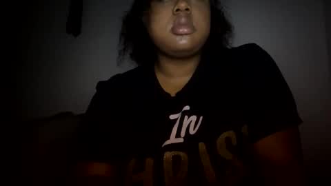 Snapshot of lunamoth00 chatting on February 2026 04:40:02 PM lunamoth00 online show from February 2026 04:40:02 PM