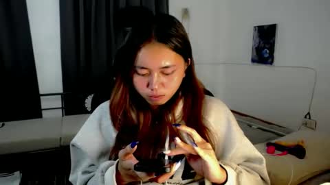 Luna online show from May 2026 08:25:01 PM