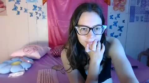 lunaquinn45 online show from November 2025 04:28:02 PM