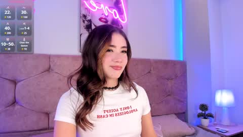 Luna  online show from January 2025 06:47:01 PM