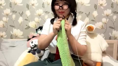 Yuna online show from October 2025 07:47:02 PM