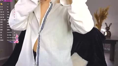 Snapshot of lunariabliss chatting on September 2025 03:05:01 PM Kelly online show from September 2025 03:05:01 PM