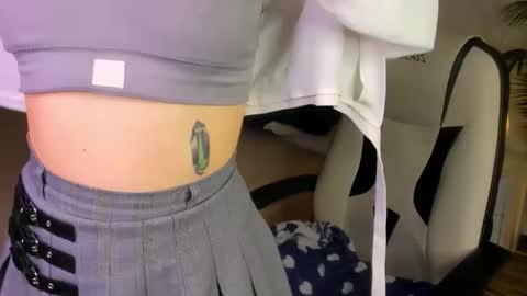 Lily online show from November 2025 05:29:02 AM