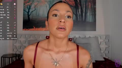 Luna Ruso  online show from January 2025 02:14:01 AM