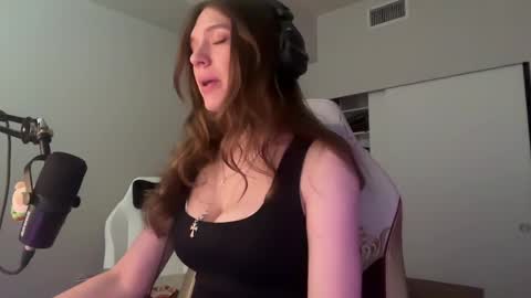 lunasnow online show from March 2026 02:06:02 PM