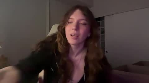 lunasnow online show from April 2026 01:41:01 PM