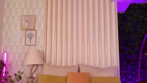 Luna online show from November 2025 06:01:01 AM