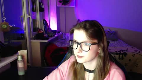 LunaXcherry online show from April 2026 07:04:02 PM