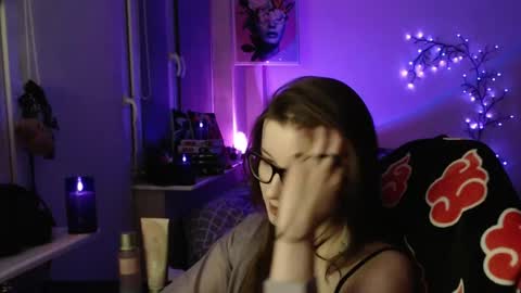 LunaXcherry online show from April 2026 06:36:02 PM