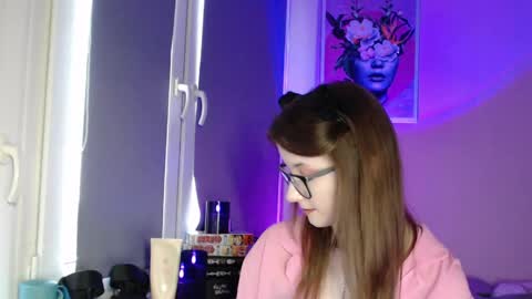 LunaXcherry online show from May 2026 06:15:02 PM