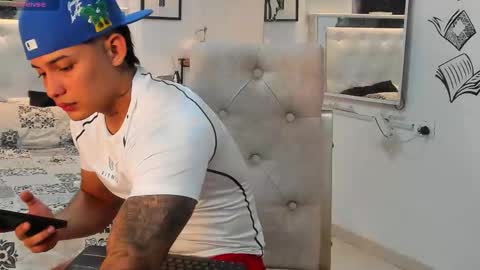 Lunay online show from September 2025 03:40:02 AM