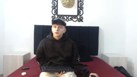 lunaydream online show from May 2026 11:27:02 AM