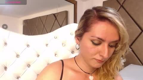 lunitadiva online show from January 2025 12:37:01 PM