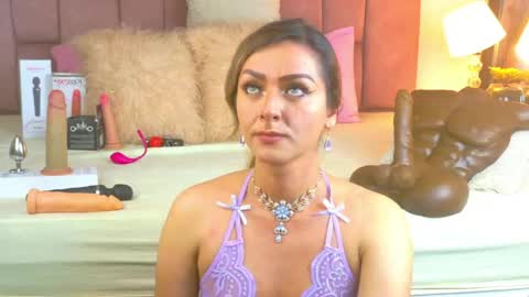 lunitadiva online show from May 2026 04:23:02 PM
