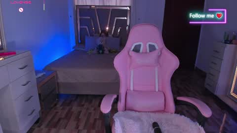 LUNA ROSE online show from July 2026 08:24:01 PM