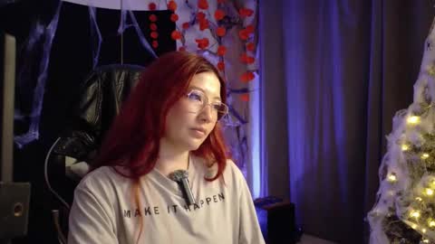 Luna online show from November 2025 02:44:01 AM