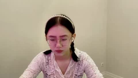 Roxie online show from May 2026 02:14:01 PM