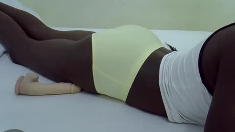 sweet girl online show from January 2025 11:24:01 AM