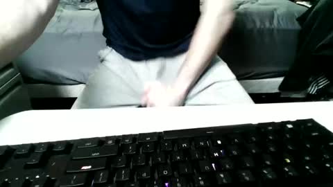 lurkin4alivin online show from October 2025 06:41:02 PM