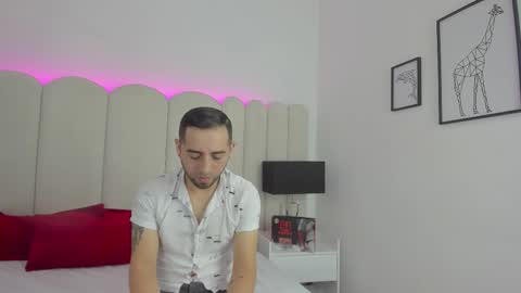 Lushian And Luna online show from November 2025 03:13:02 PM