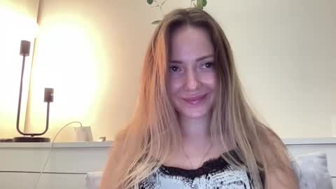 Snapshot of lusiluv chatting on October 2025 10:07:02 PM lusiluv online show from October 2025 10:07:02 PM