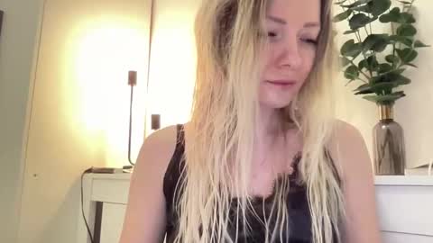 Snapshot of lusiluv chatting on March 2026 07:20:02 PM lusiluv online show from March 2026 07:20:02 PM