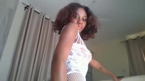 Snapshot of lust4karly_ chatting on March 2026 07:15:01 AM Karly follow for next broadcast updates kisses online show from March 2026 07:15:01 AM