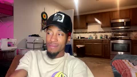 Snapshot of lust_j chatting on December 2025 07:06:02 AM LUST online show from December 2025 07:06:02 AM