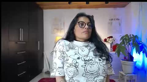 Snapshot of lust_mom chatting on September 2025 11:39:02 PM Angela 3 online show from September 2025 11:39:02 PM