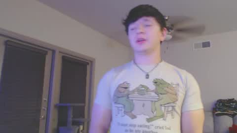 Snapshot of lustfullives chatting on December 2024 05:18:02 AM LustfulLives online show from December 2024 05:18:02 AM