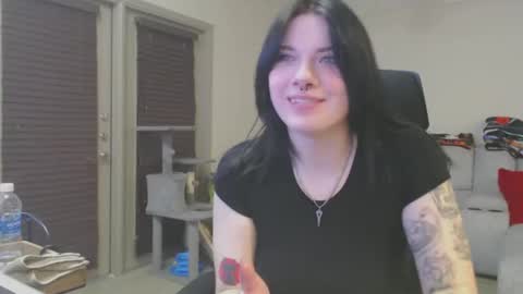 Snapshot of lustfullives chatting on January 2025 04:11:02 AM LustfulLives online show from January 2025 04:11:02 AM