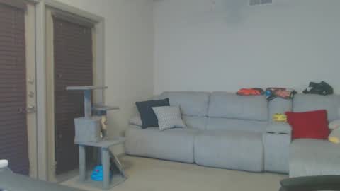 Snapshot of lustfullives chatting on February 2025 03:09:01 AM LustfulLives online show from February 2025 03:09:01 AM