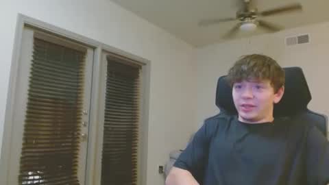 Snapshot of lustfullives chatting on February 2026 02:05:01 AM LustfulLives online show from February 2026 02:05:01 AM